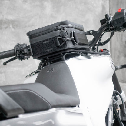 Pre-order (ship in September): "Rainstopper" magnetic tank bag for Husqvarna Vitpilen Gen 2 (2020-2023) with steel tank rack