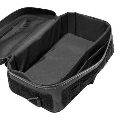 rainproof magnetic motorcycle tank bag that converts to a shoulder bag in less than a second