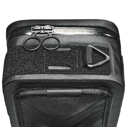 rainproof magnetic motorcycle tank bag that converts to a shoulder bag in less than a second